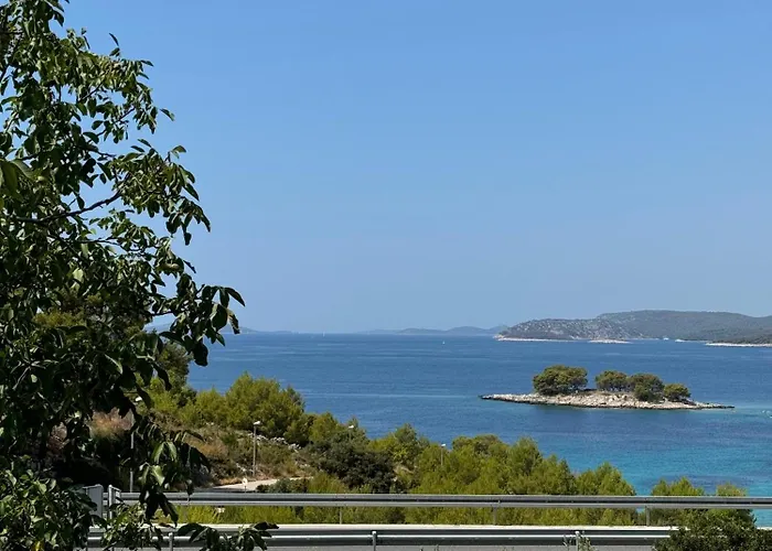 Mrvica - Bilo, Primosten Appartement